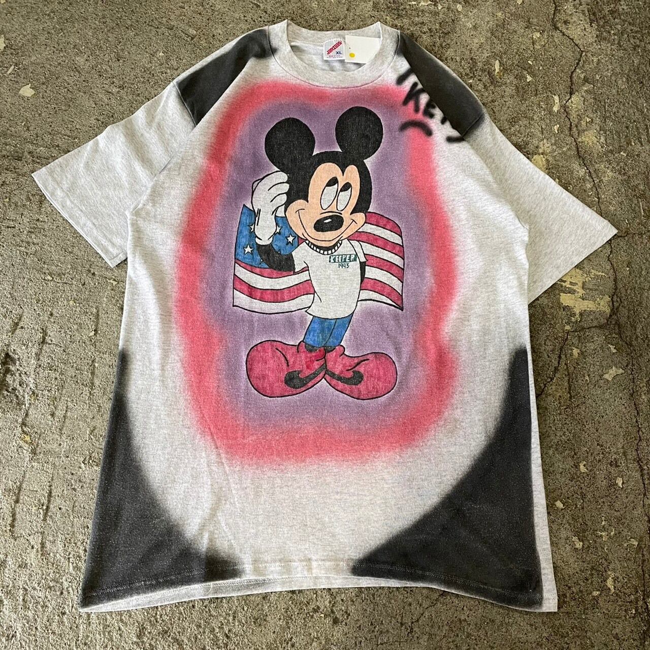 90s Mickey Mouse hand paint T-shirt | What’z up powered by BASE