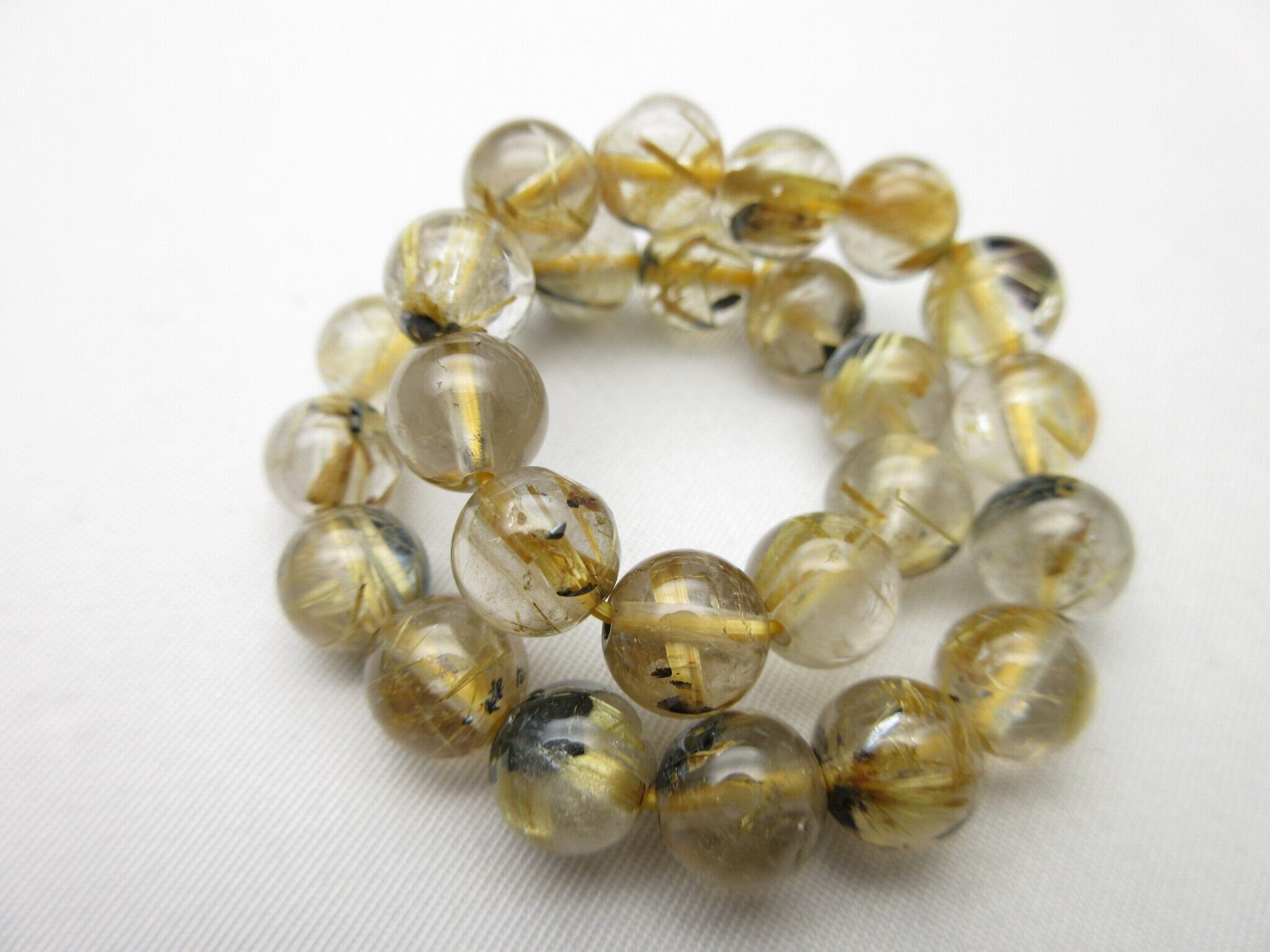 F4☆特選NEW☆激レア希少♢激安☆【母岩ヘマタイト入りゴールドルチル