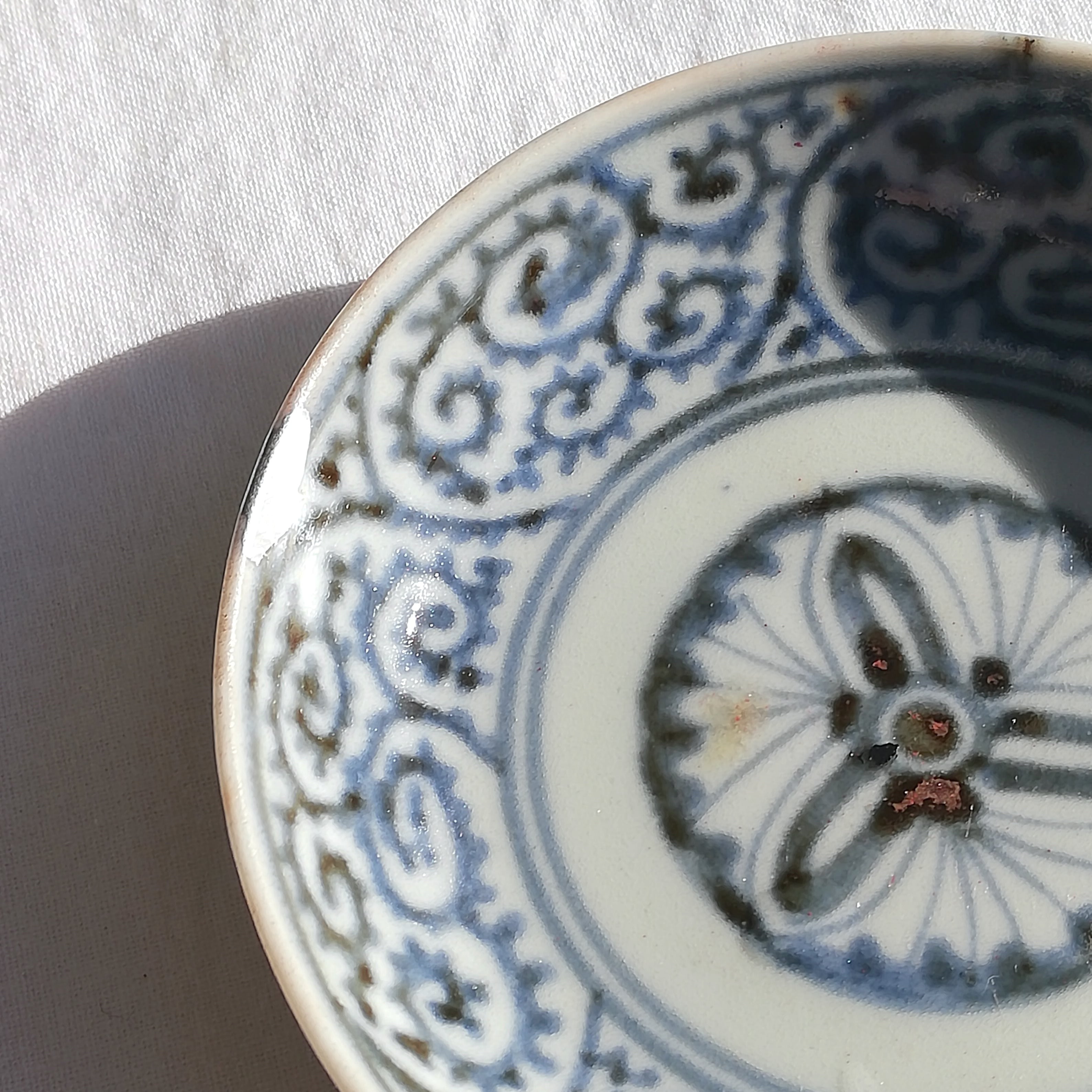 白釉リム皿｜金継ぎ修理済（一点もの）Kintsugi Repaired Plate（17cm