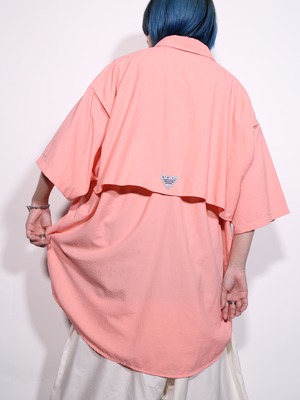 "Columbia" pink PFG fishing design s/s shirt