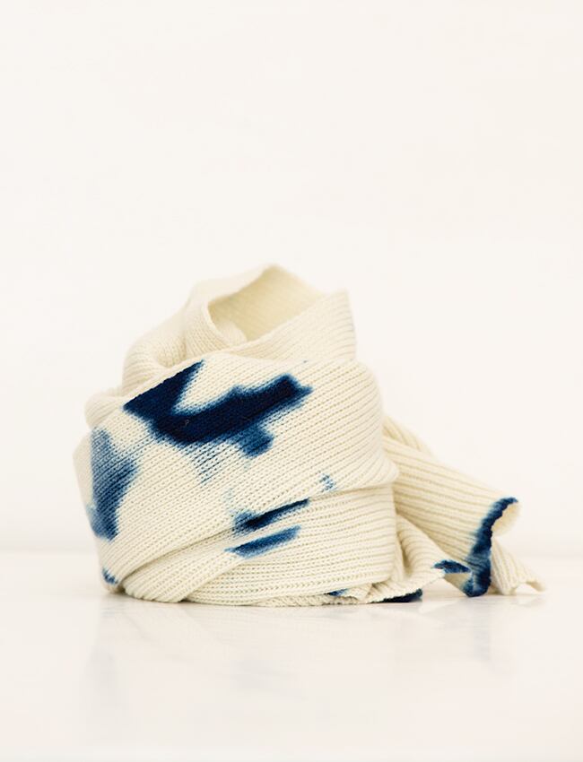 PLOTOTYPE : MUFFLER / TIE-DYE