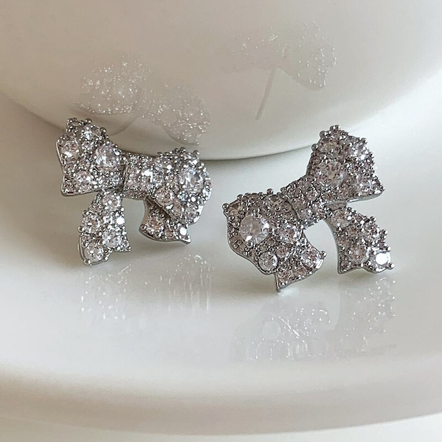 Rhinestone ribbon pierce　B601