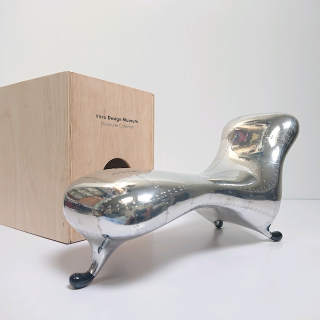 Vitra Design Museum ミニチュアコレクション  "Lockheed Lounge" マーク･ニューソン