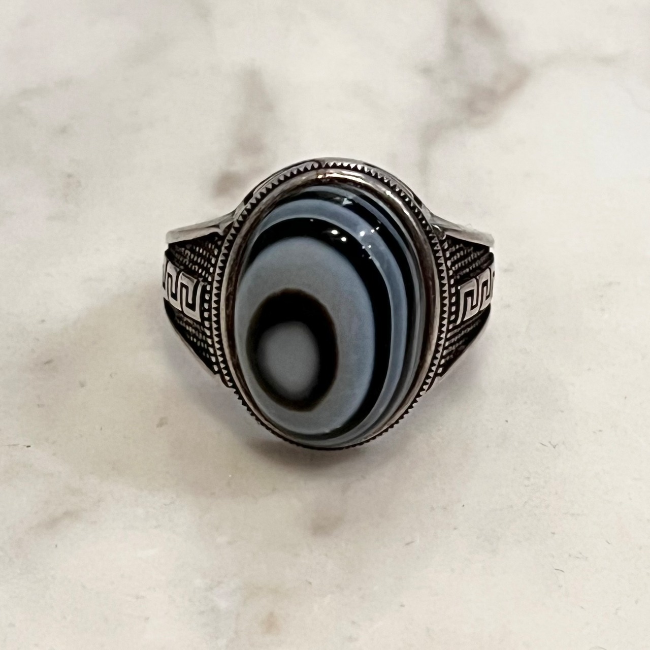 vintage engraved silver ring set with agate