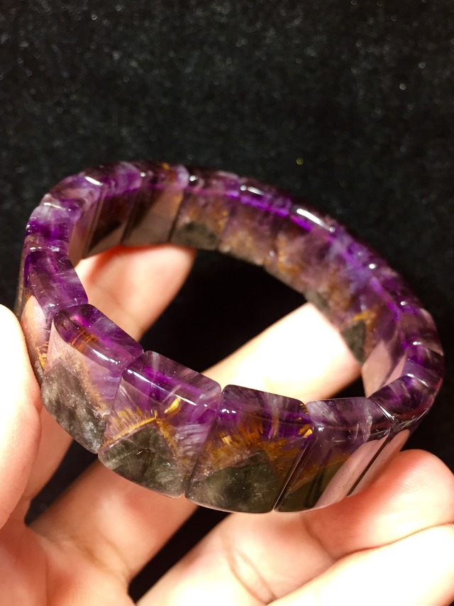 16) スーパー・レインボー・アメジスト・バングル