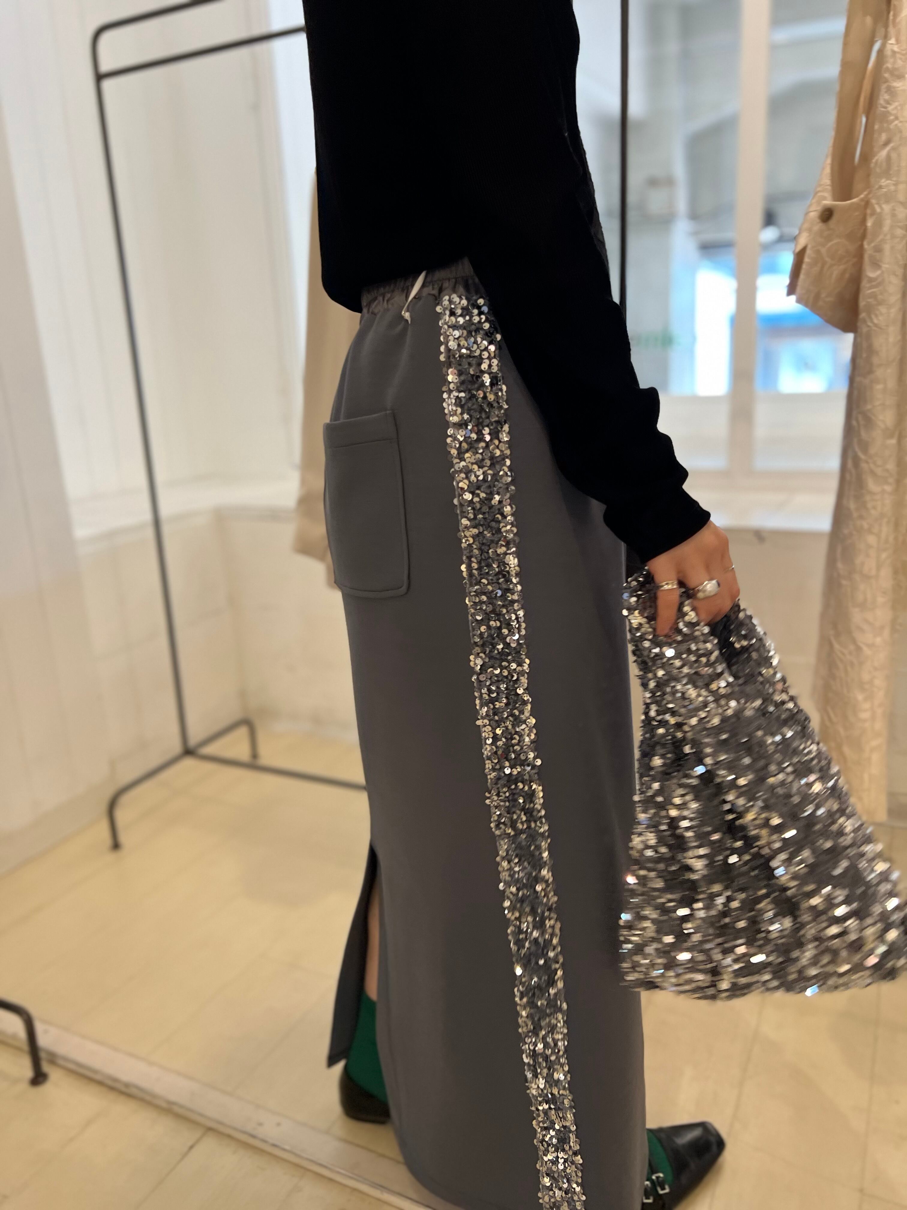 CHIGNON】スパンコールラインスカート〔2244-053NH〕 | MIEL select shop