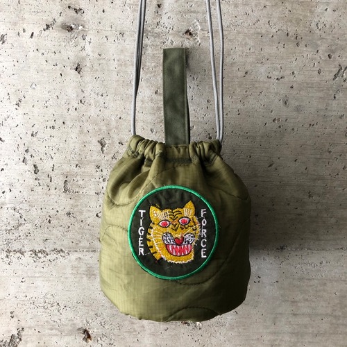 【HB1077】 ショルダー ミリタリー USA　ライナーリメイク　ペイシェントバッグ　巾着　