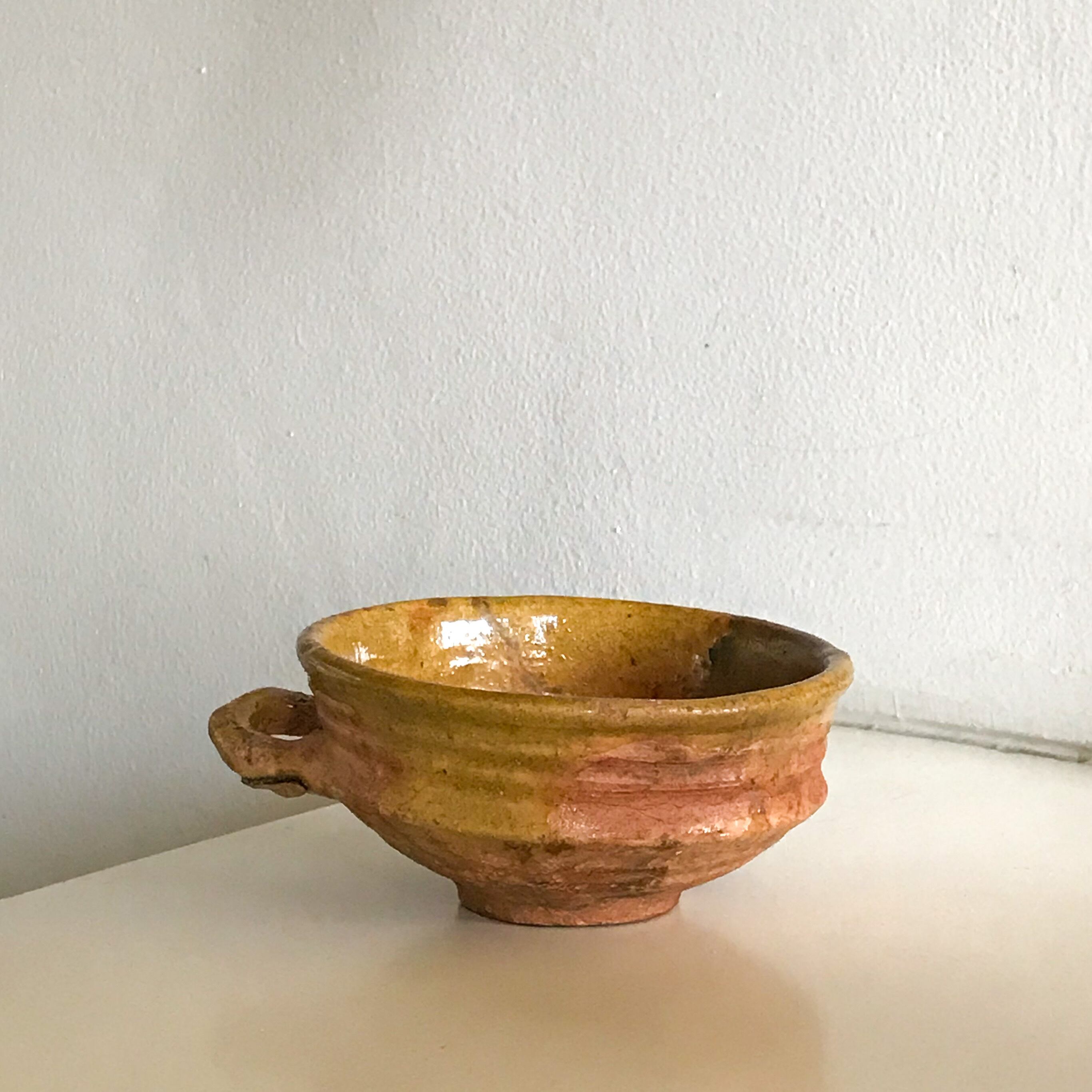 黄釉のカップ【ヨーロッパ・19世紀】 | 暮らしの骨董店《モノクラシィ》