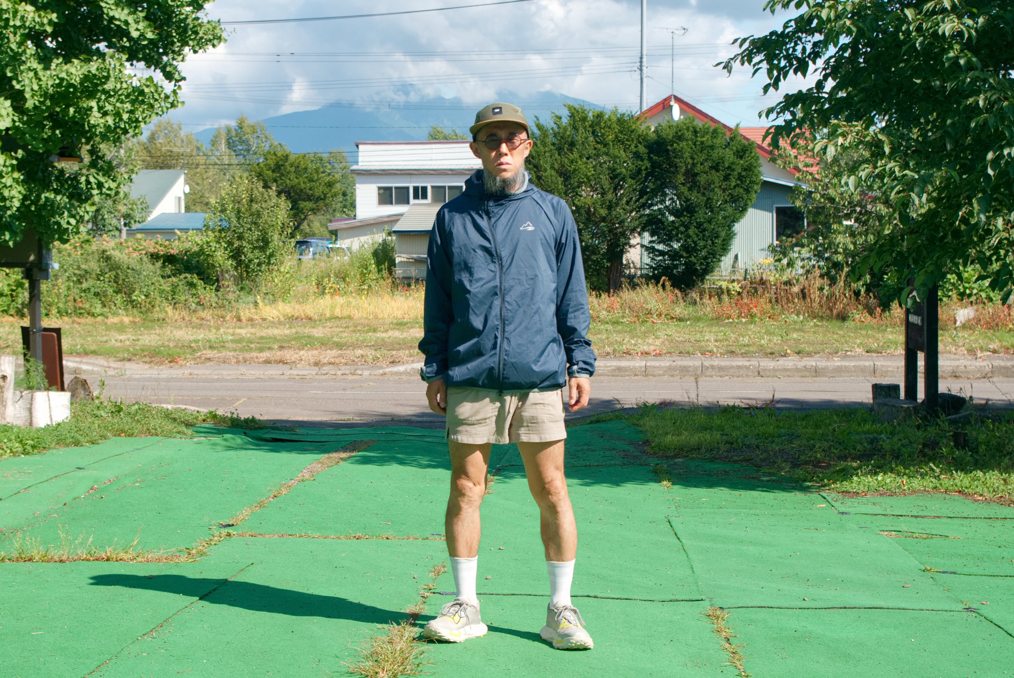 milestone（マイルストーン） オニオンフーディー カリフォルニア