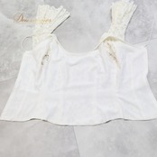 フラメンコ 衣装 トップス ブラウス 白 アイボリー レース フリル ダンス パーティ 発表会 上品 綺麗 ホワイト系 おしゃれ かわいい ダンス衣装 パーティートップス 発表会用 トップス レディース シンプル フェミニン デザイン 女性用 袖フリル 上品系