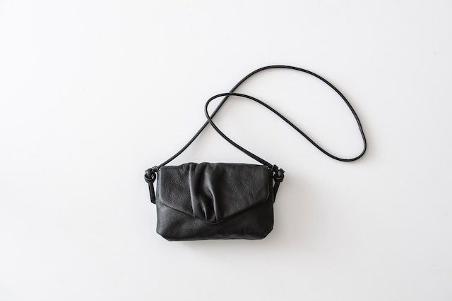 MOJA：flap pochette-L(BLACK)