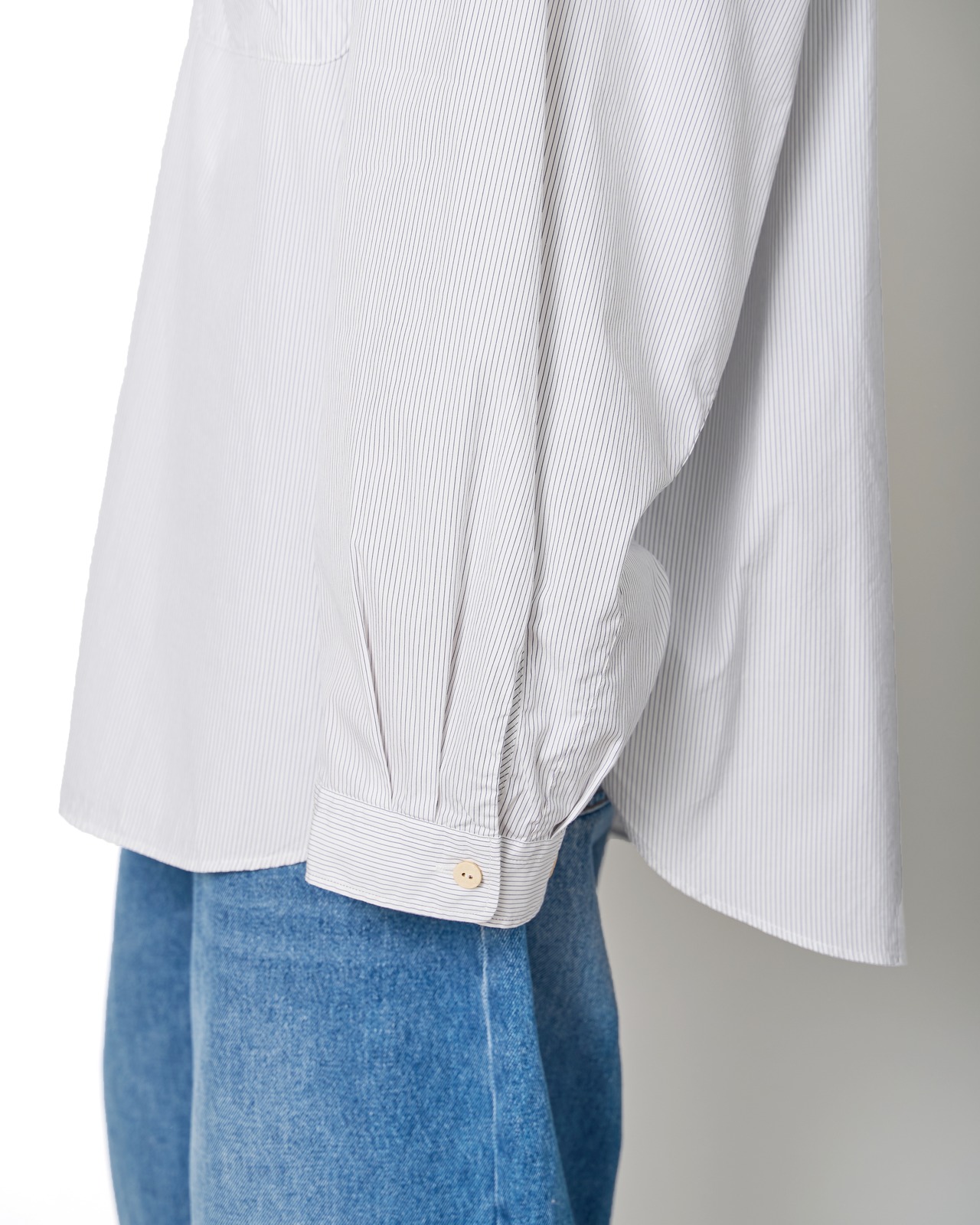 refomed "WRIST PATCH WIDE SHIRT〔STRIPE〕"