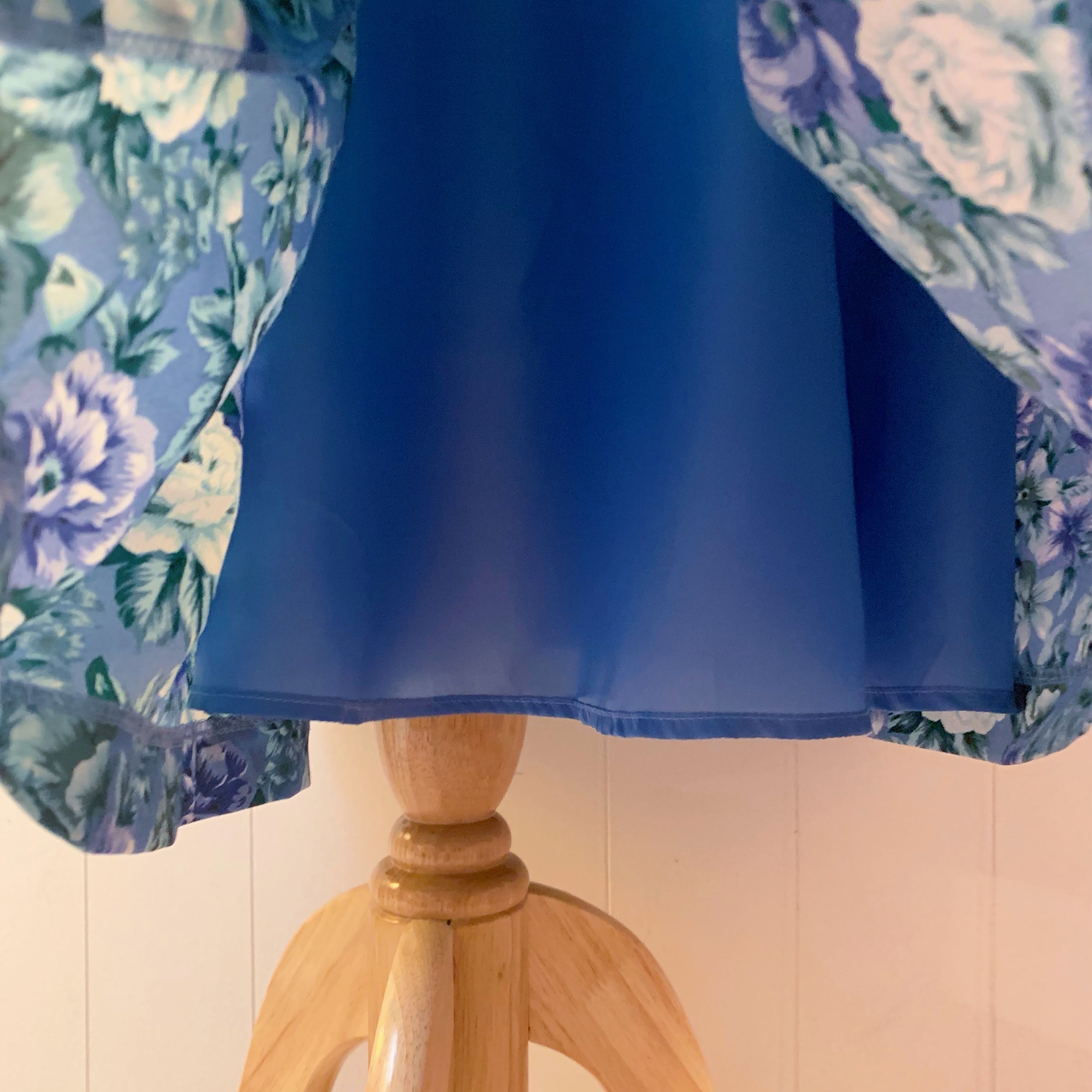 blue rose crepe long skirt