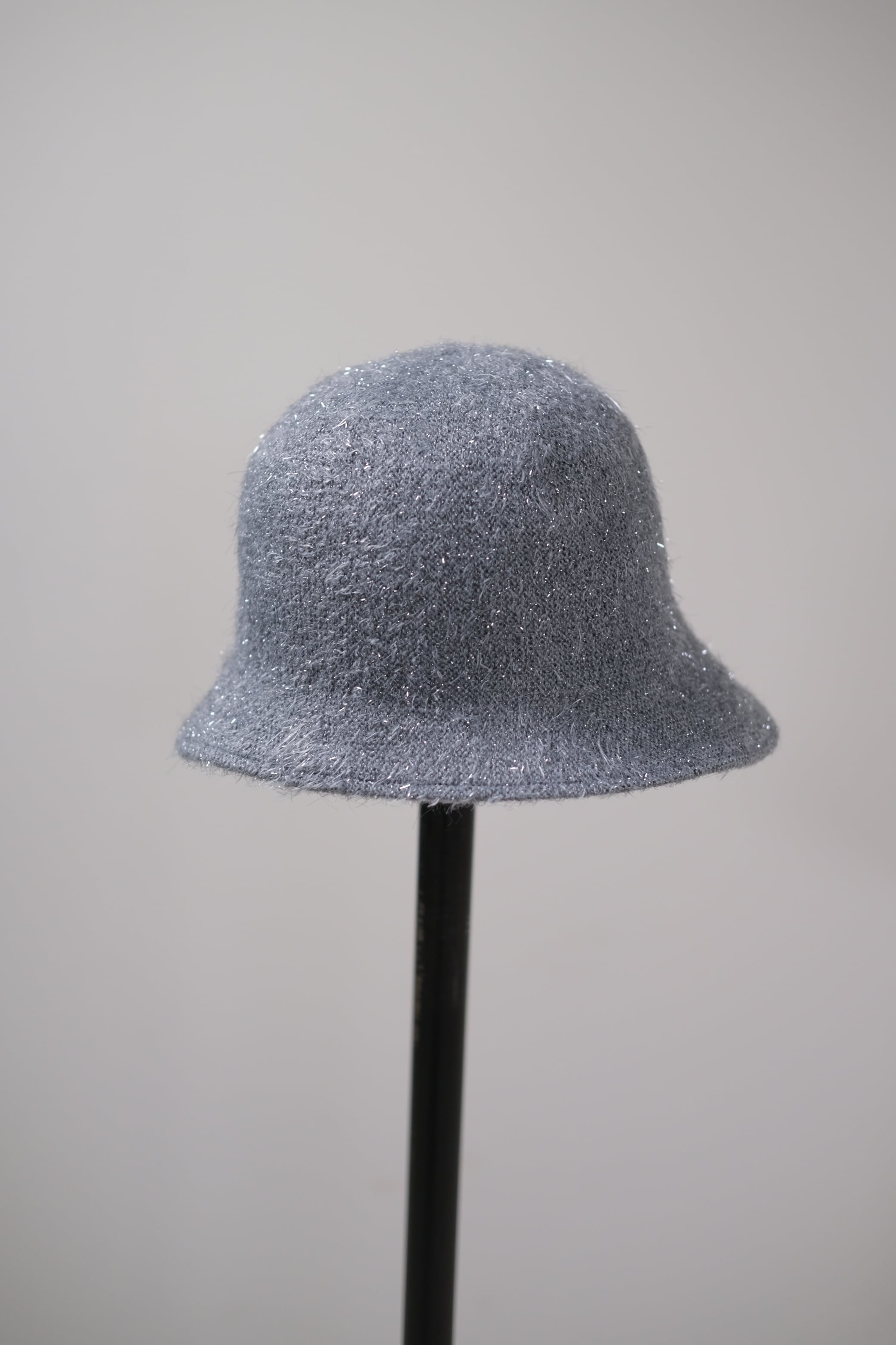 CFCL】MESH KNIT LUXE ASYMMETRIC HAT - iron gray | loop