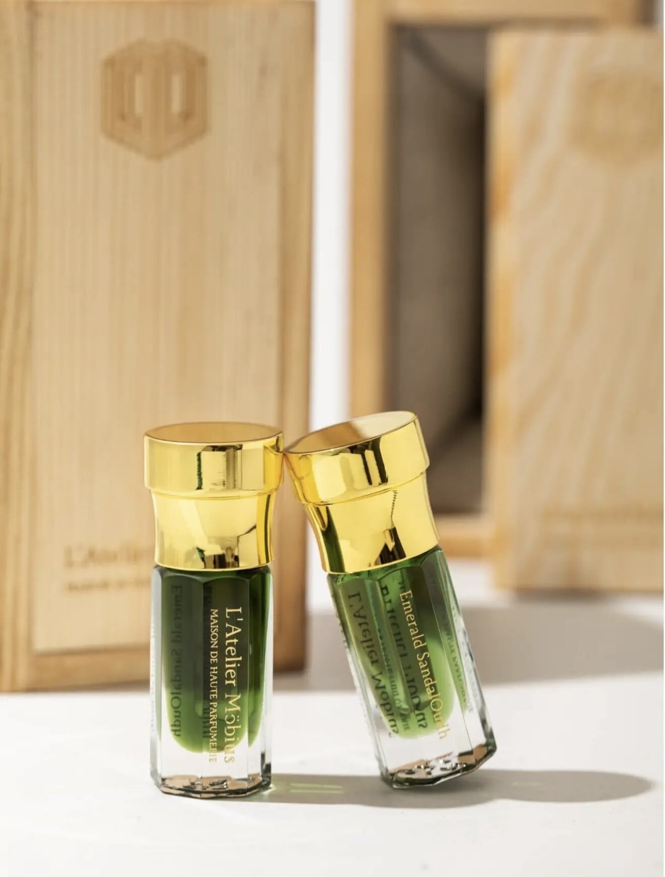その他 MOBIUS FRAGRANCES EmeraldSandal Oudh50% MOBIUS FRAGRANCES】Emerald Sandal Oudh 100% | 香跡万里KOUSEKIBANRI