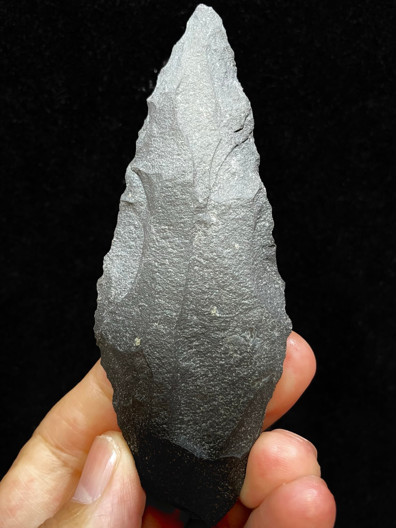 11) サヌカイト(石器加工) | レムリアの太陽