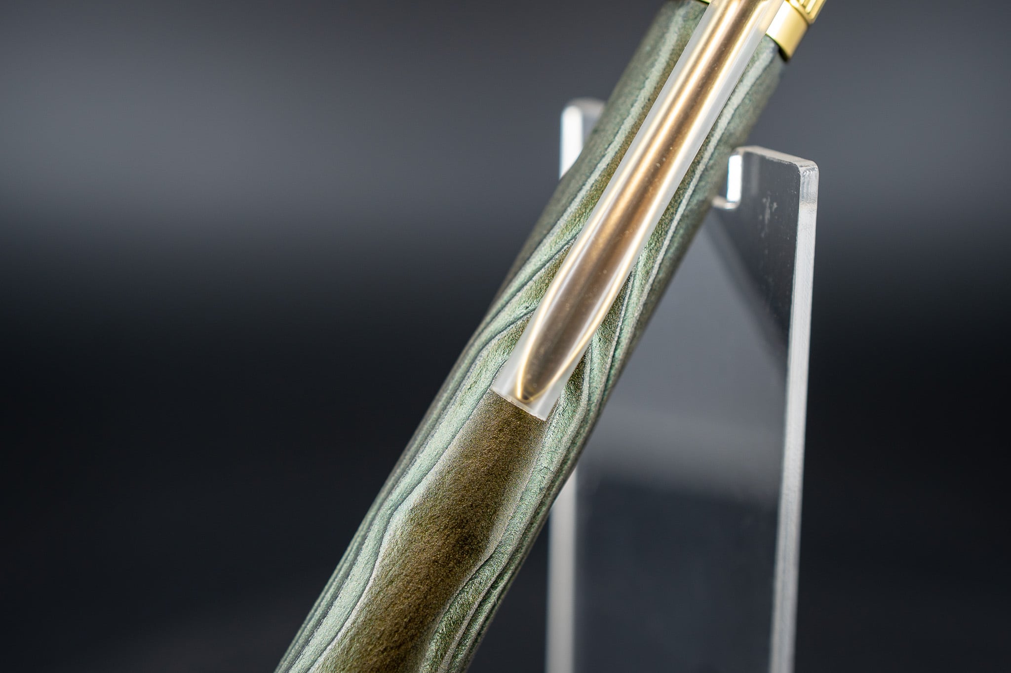 翠煙】屋久杉 浮造り 拭き漆 ② gold BP | 木軸ペン工房 金杢犀