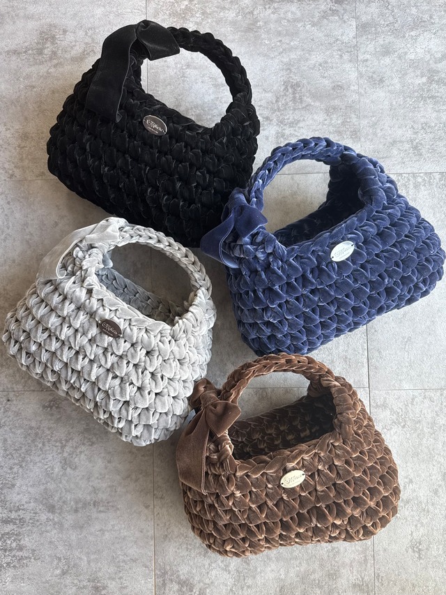 triangle velvet ribbon bag large《butter yellow》