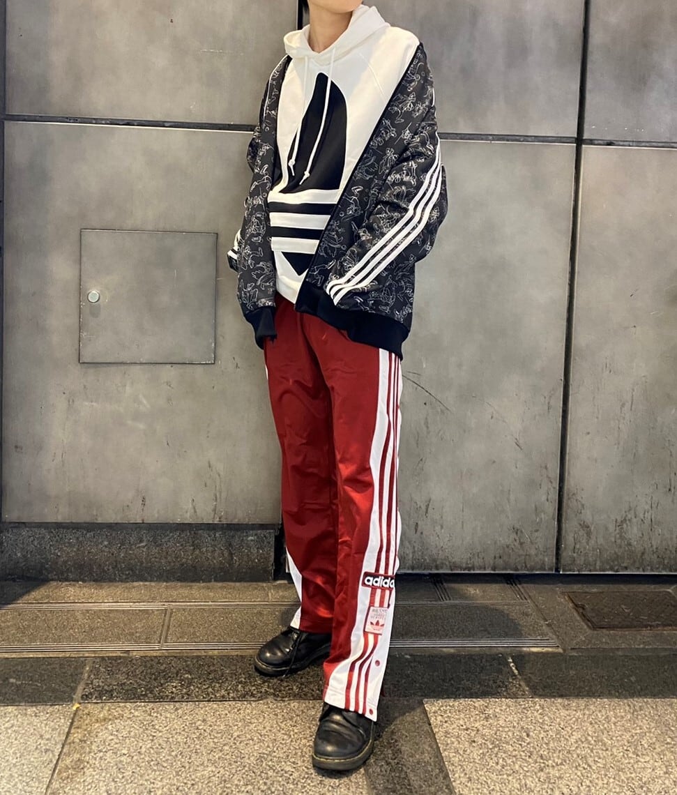 adidas　ラインパンツ