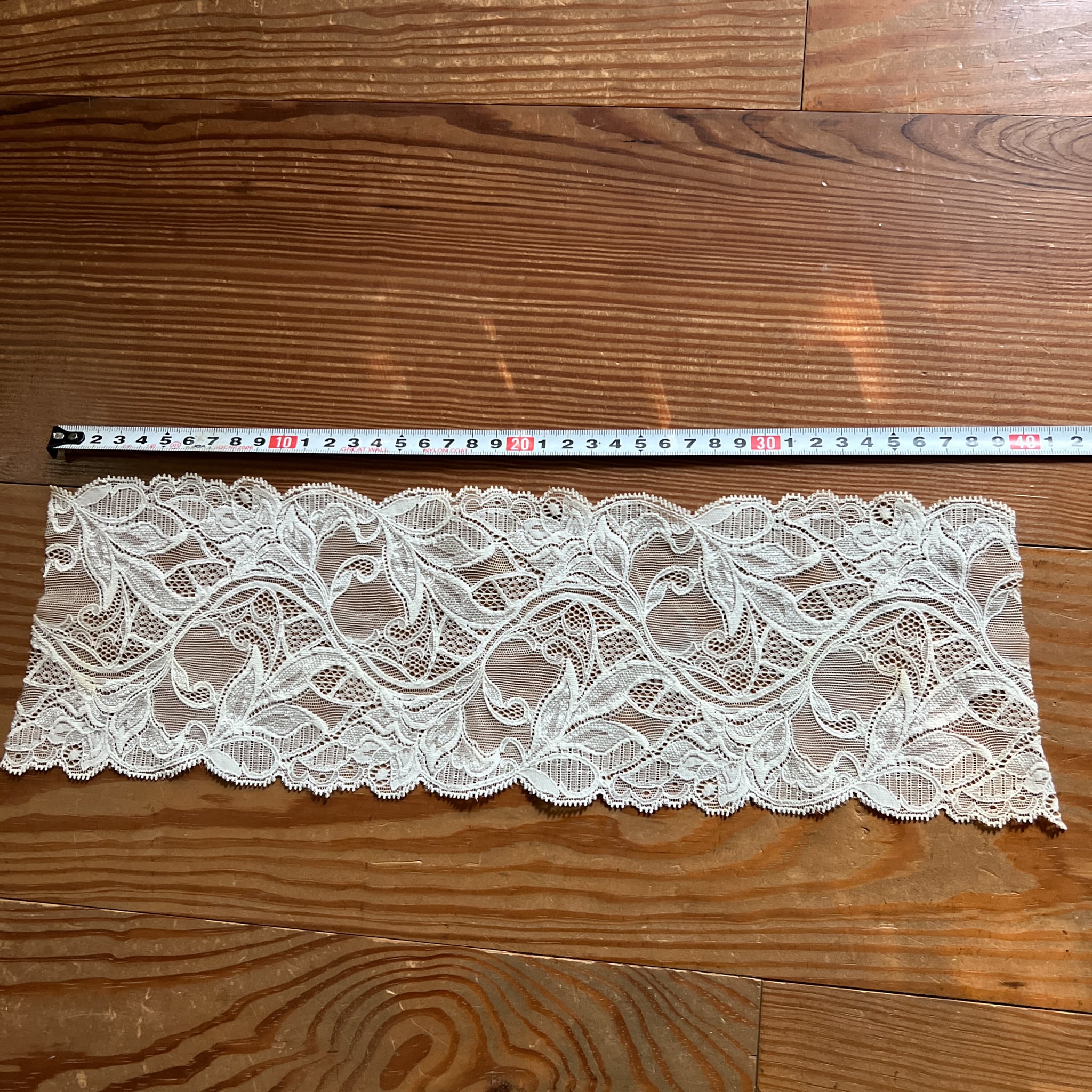 古いレース(C) ハギレ ドイリー フランスアンティーク ヴィンテージ