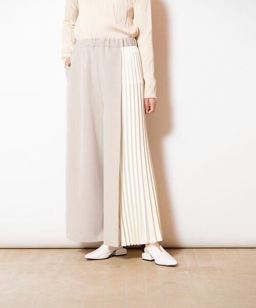 osmosis アシメプリーツパンツ(N) | whispermusee