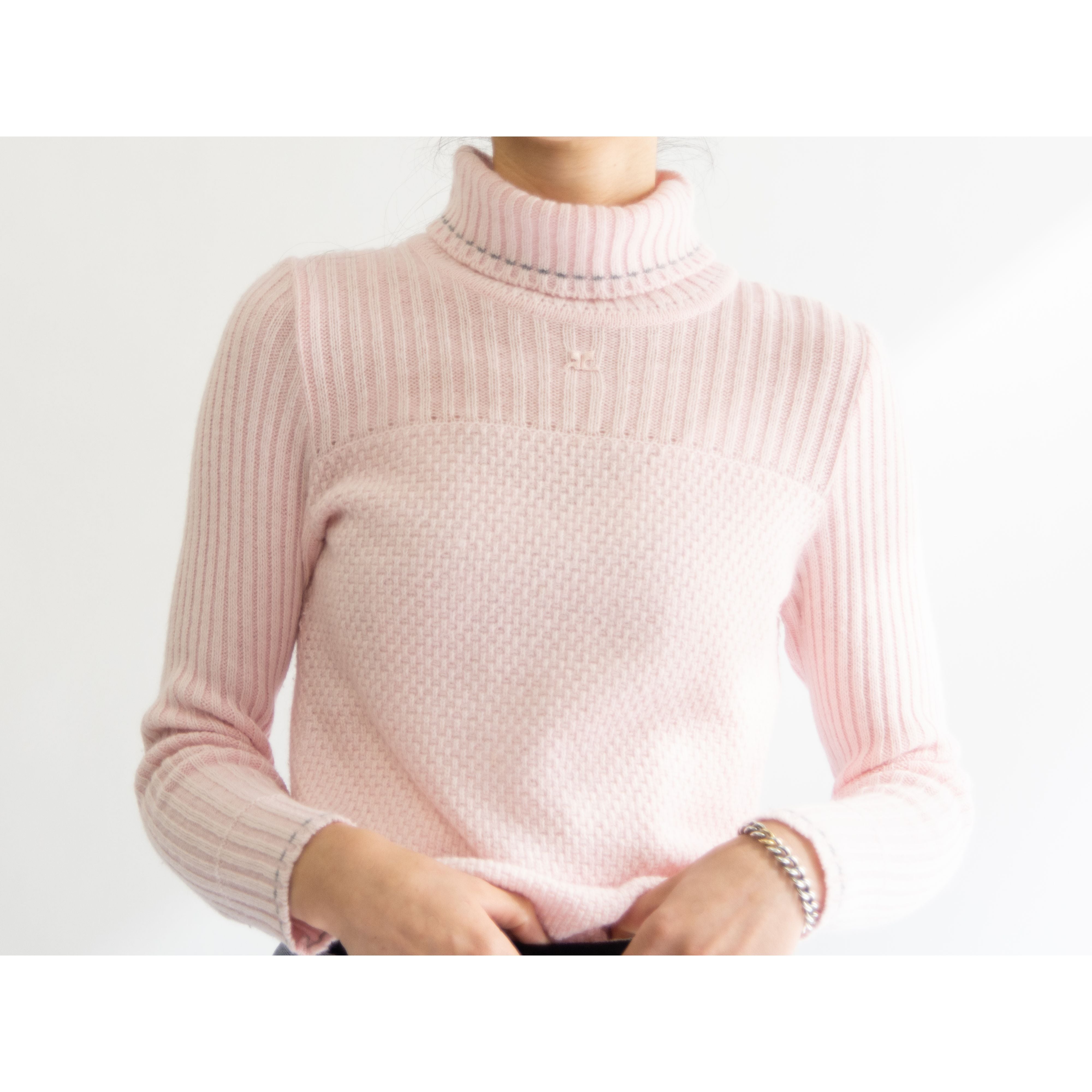 courreges】Made in Japan Wool-Acrylic-Rayon High Neck Sweater 