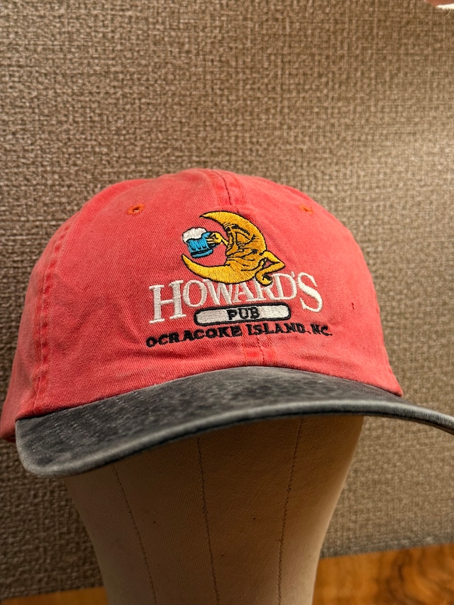 “HOWARD’S PUB” CAP
