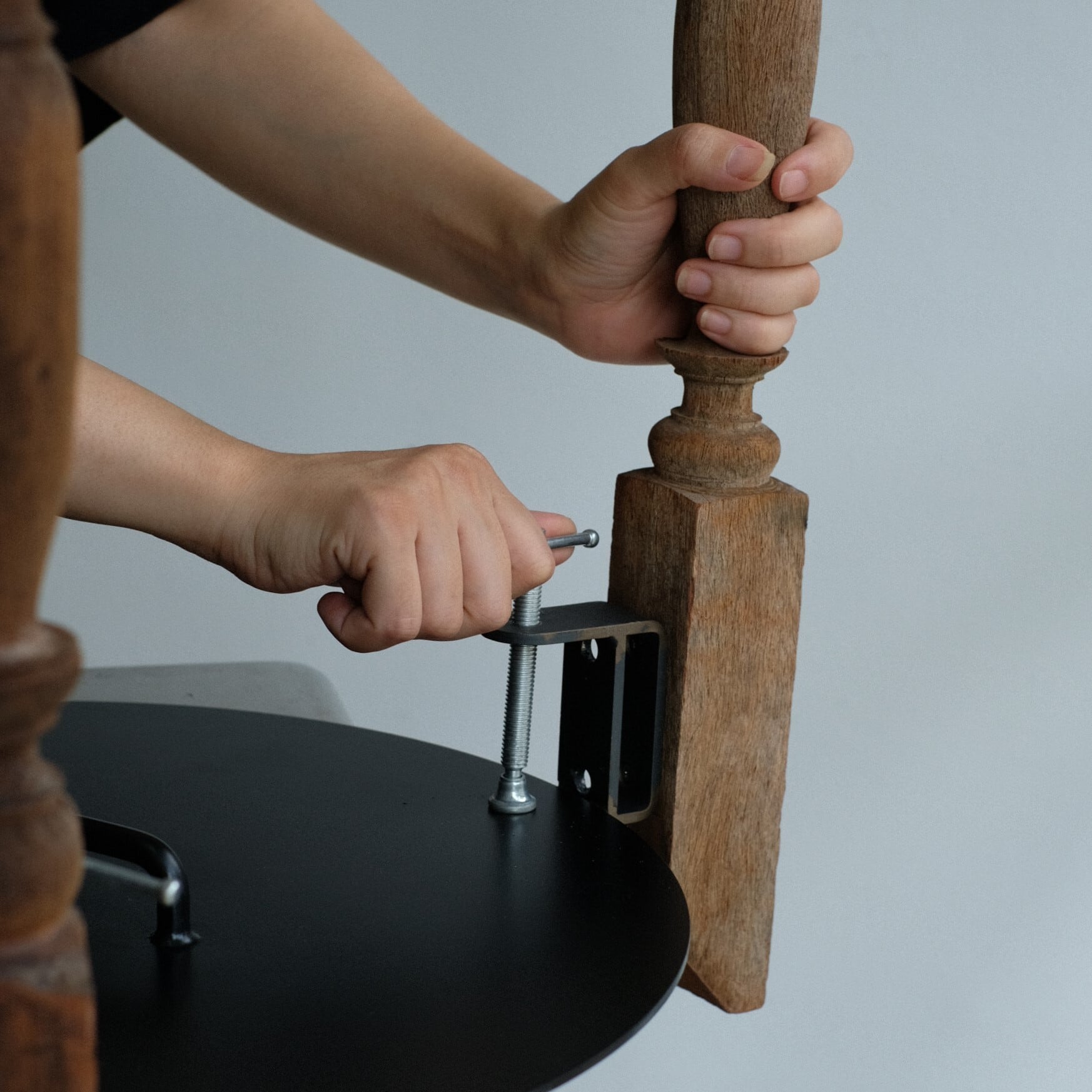 VONA wooden spindle CLAMP TABLE / HIGH | WEST VILLAGE TOKYO