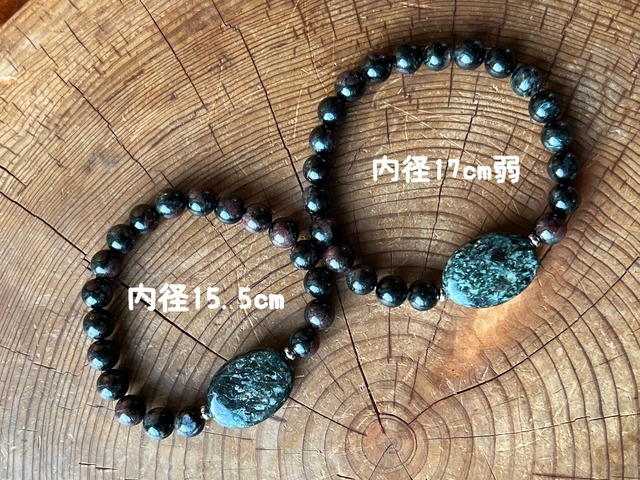 【ガラスの扉の役割】ヌーマイトインガーネット ブレス 8mm