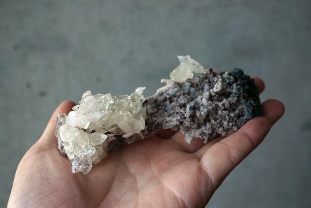 アポフィライト/スティルバイト/カルセドニー 　Apophyllite/Stilbite/Chalcedony 862