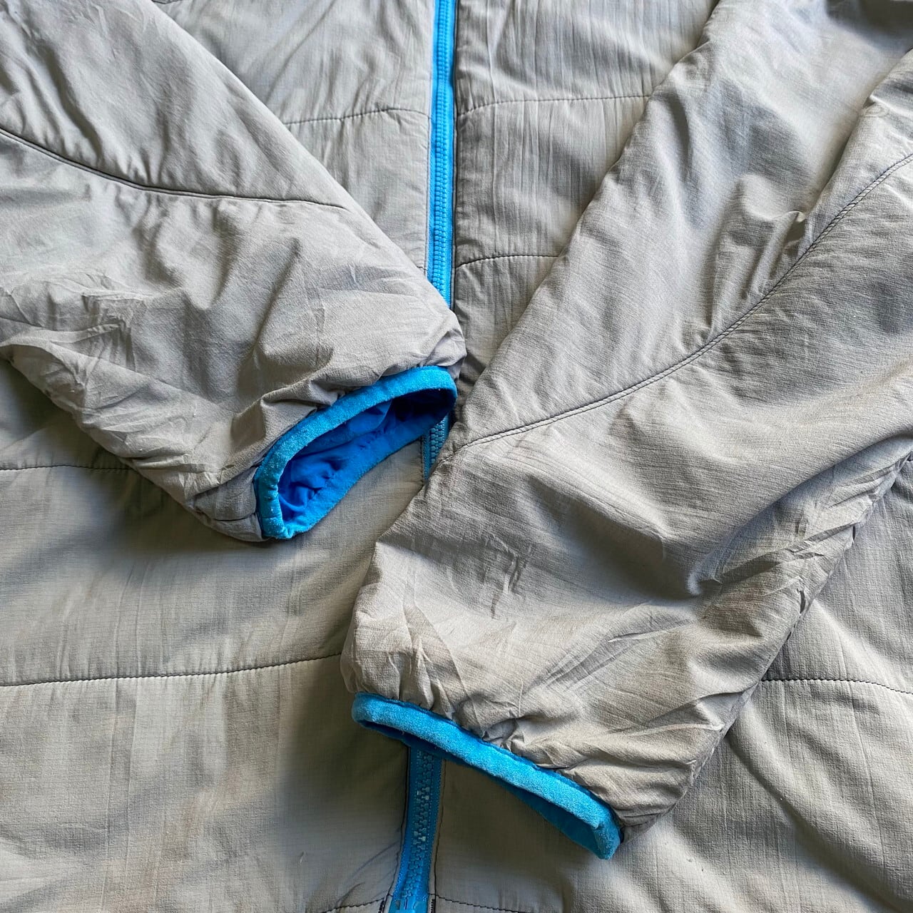 ビッグサイズ 16年製 patagonia パタゴニア ナノエアフーディー 中綿入り パフジャケット メンズ2XL 古着 84260 SP16  ライトグレー 灰色 大きいサイズ 【アウトドアジャケット】【SS2201-30】 | cave 古着屋【公式】古着通販サイト