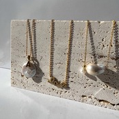 バロックパール × イニシャル ネックレス［GKN043］