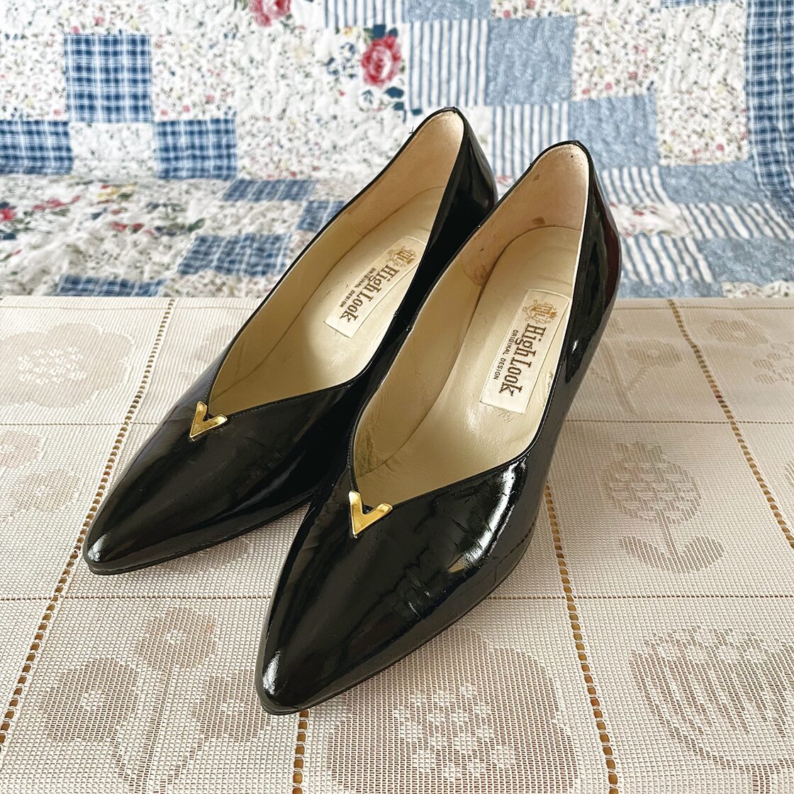 70s ブラック エナメル ヒール パンプス 23.5cm 昭和レトロ 