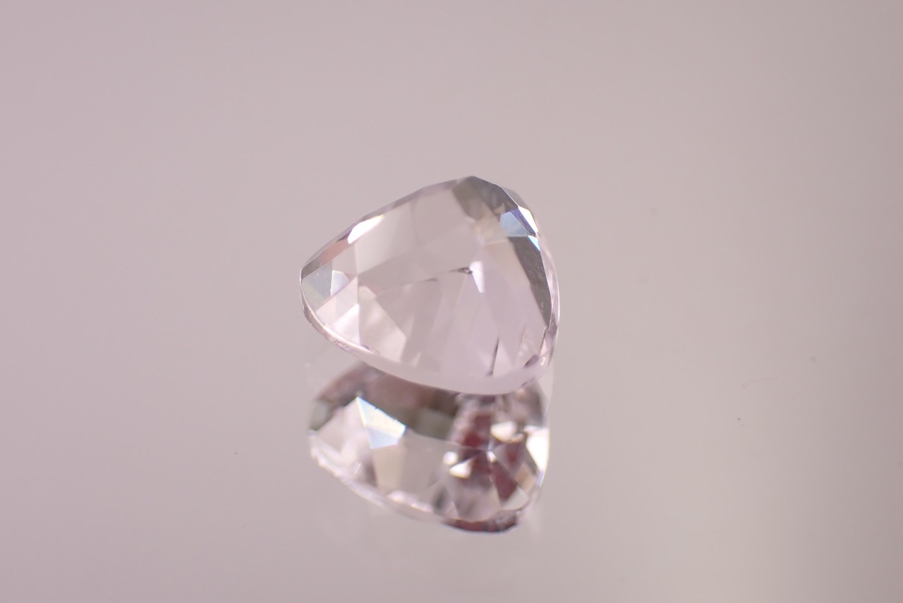クンツァイト　1.63ct　[D11‐377]