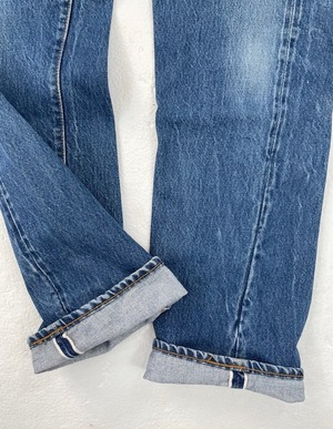 M-101 リーバイス Levis501古着 1982年赤耳 米国製刻524　W 78cm  股下 87cm　　
