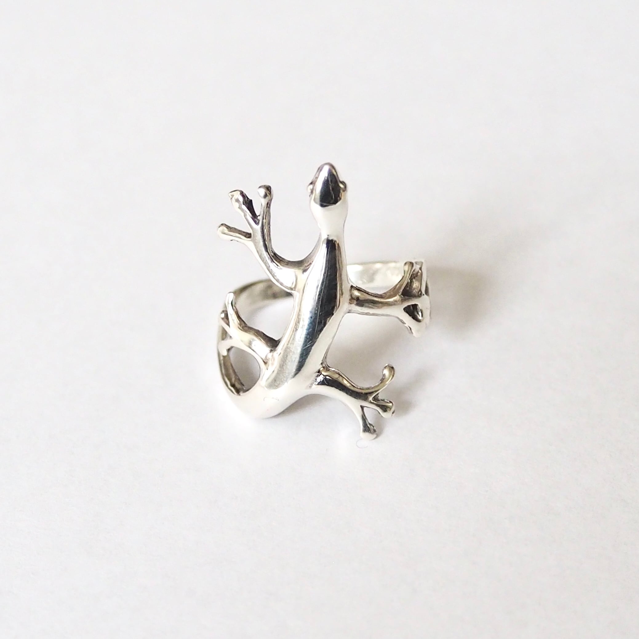 Gecko little guardian silver925 ring✴︎ ヤモリのリング Gecko little guardian silver925 ring✴︎ ヤモリのリング