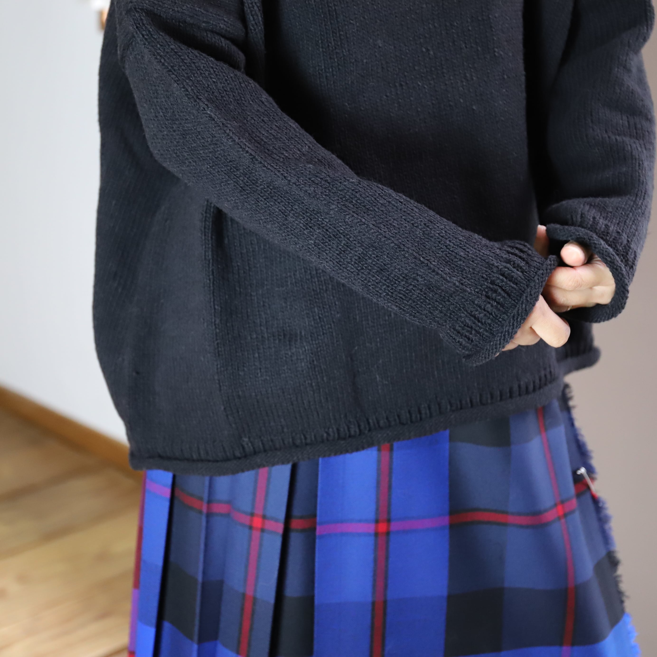 utilite / ペルーハイランドウール タートルネックプルオーバー