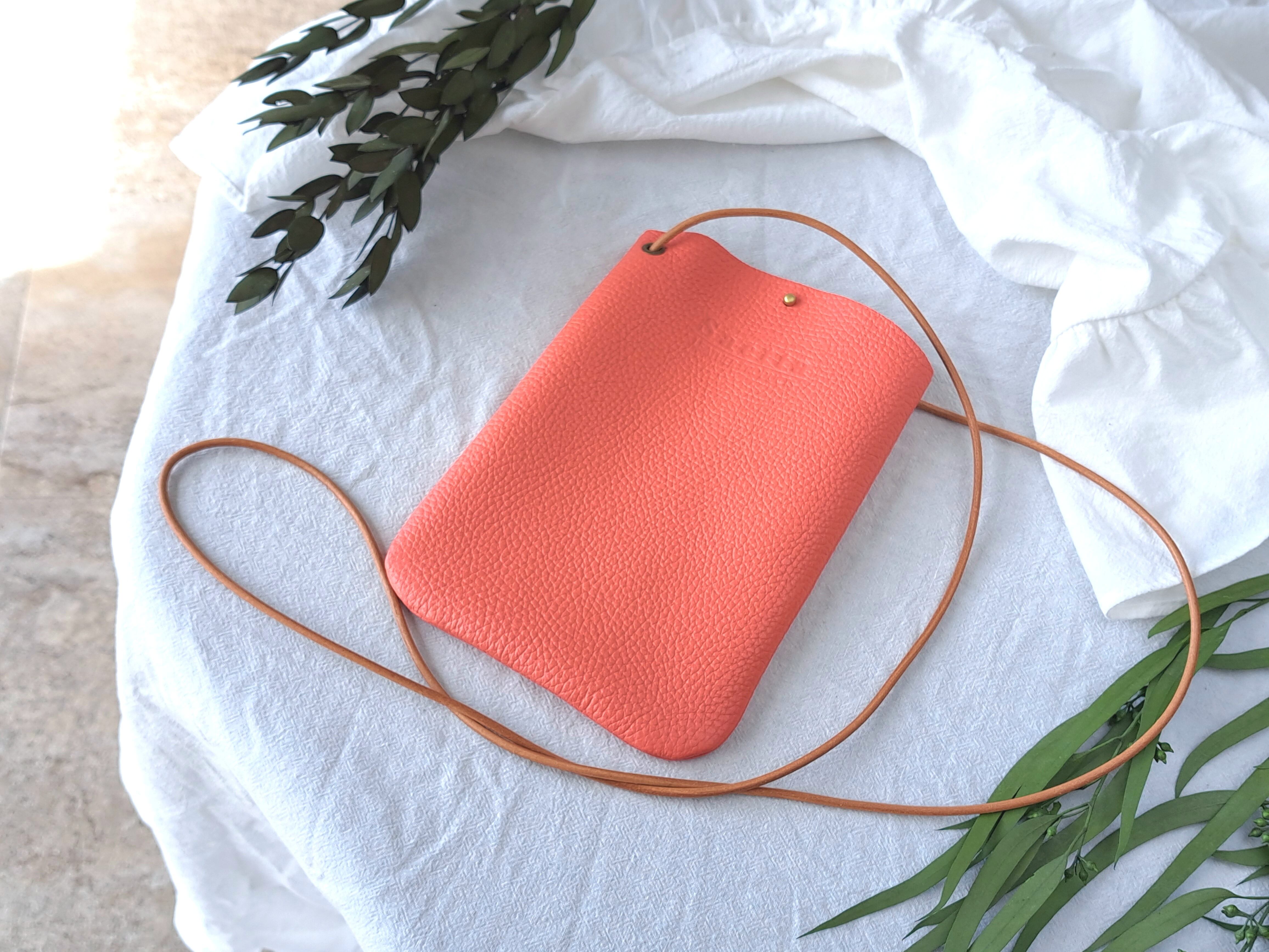 スマホポーチ / オレンジ / ピンク / サコッシュ / 普段使い / スマホ