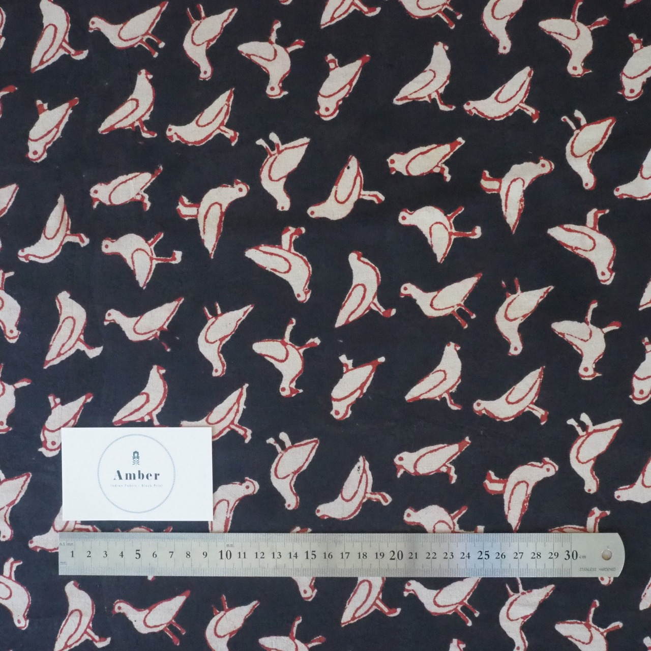 ブロックプリント生地【50cm単位】インド綿  Bird柄 黒×赤×生成り #50810-BK1【再入荷】