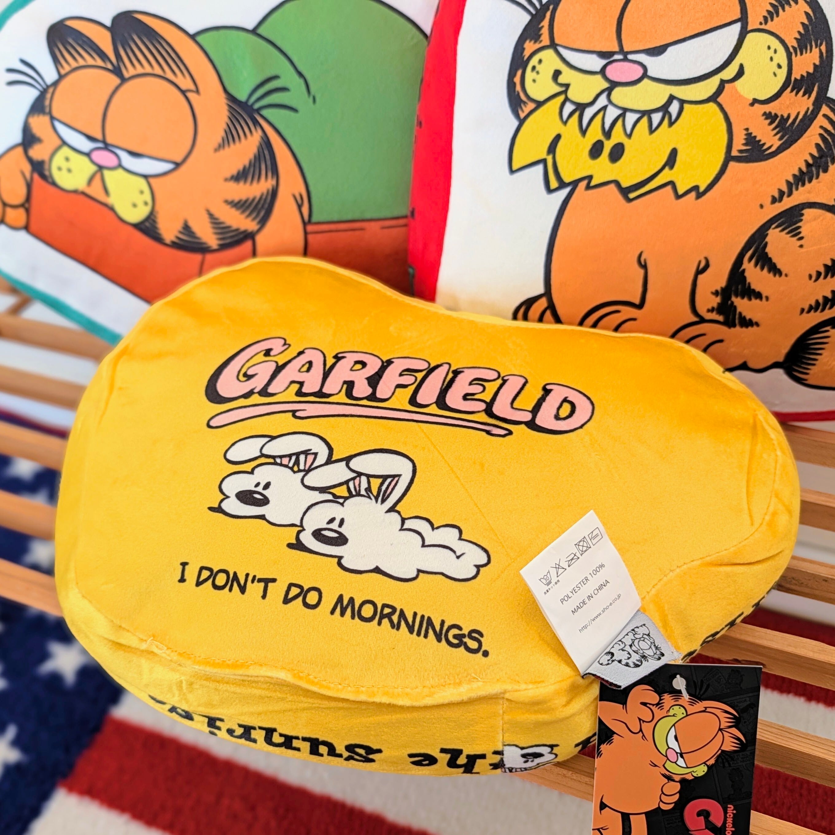 ✨️お昼寝のお供に(⁠^⁠^⁠)✨️【 MINI DIECUT CUSHION ミニダイカット クッション 】Garfield （ ガーフィールド ）/ VINTAGE風〚アメリカン雑貨 アメトイ〛