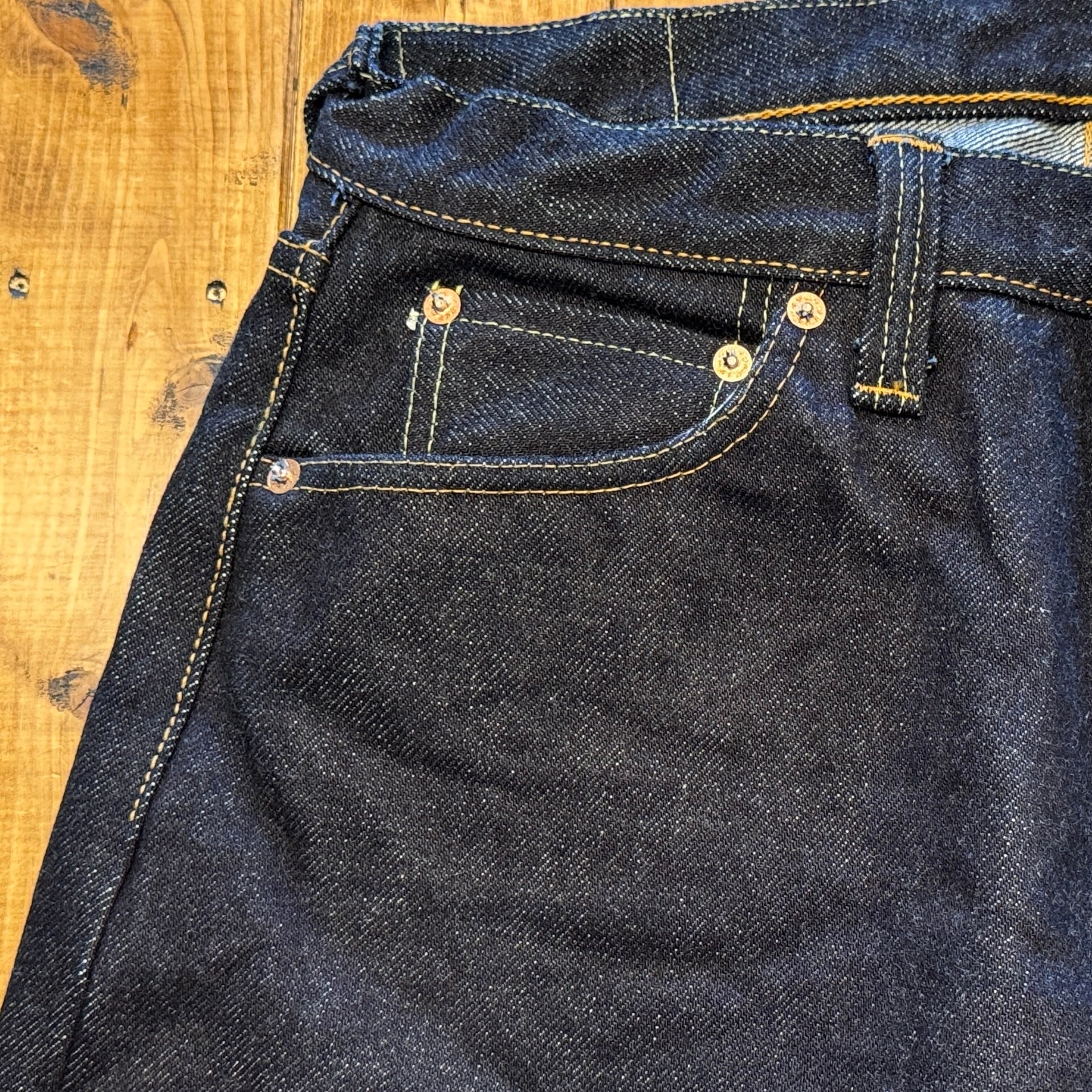 SAMURAI JEANS 