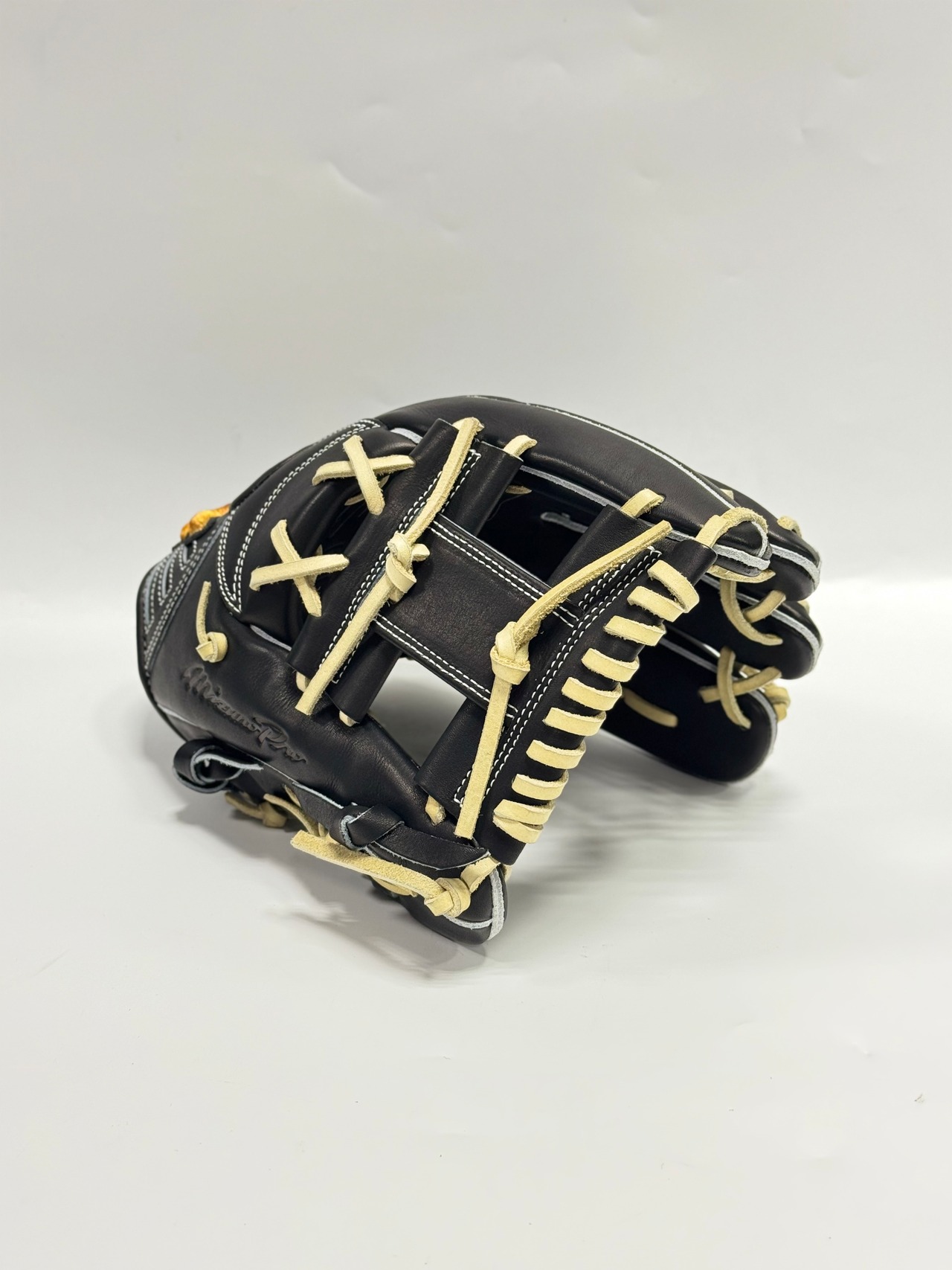 MIZUNO PROｰミズノプロ　数量限定硬式グラブ　Crafted Edition 右投げ用　長岡秀樹選手モデル　ブラック×ブロンド　サイズ10・画像4