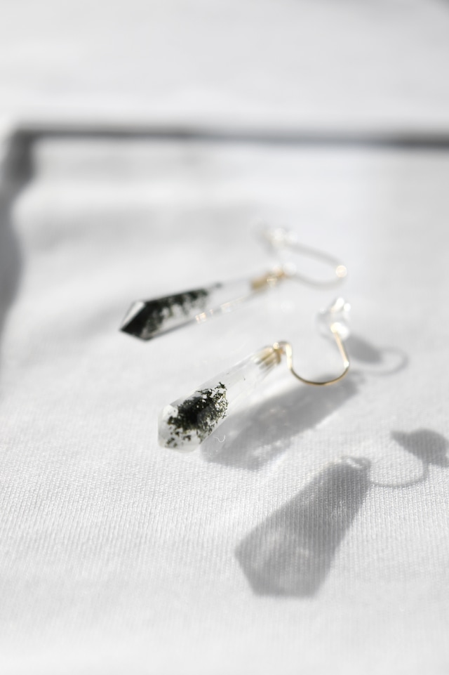 K18 Garden Quartz Pencil Earrings 18金ガーデン水晶ペンシルピアス/イヤリング - much -