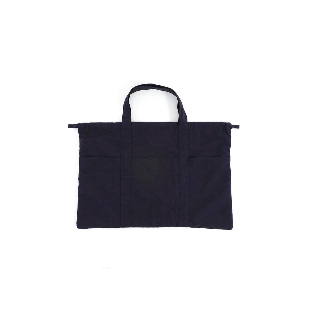 たっぷり荷物が入る撥水トートバッグ NV