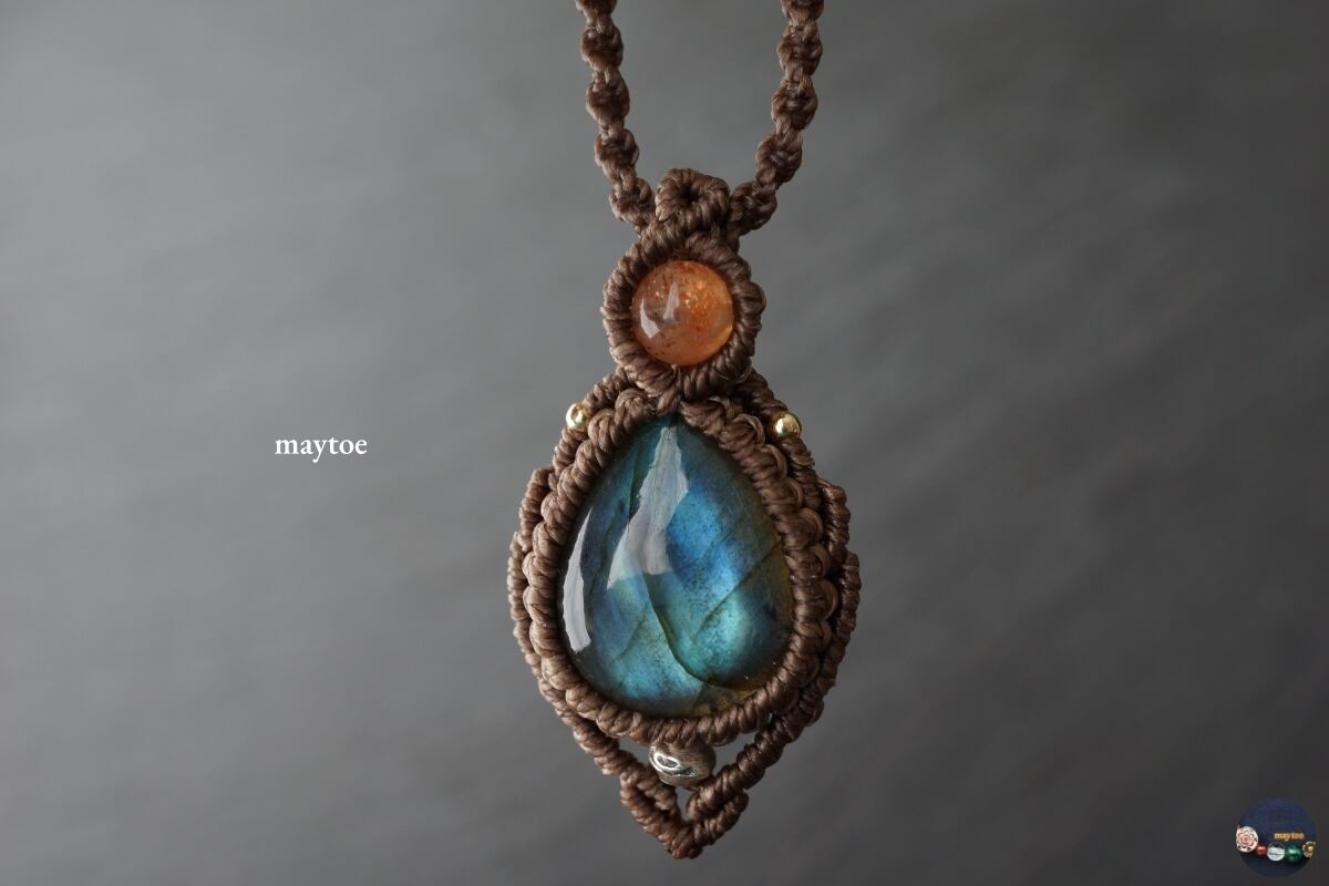 ラブラドライトのマクラメネックレス*サンストーン&シトリン入り