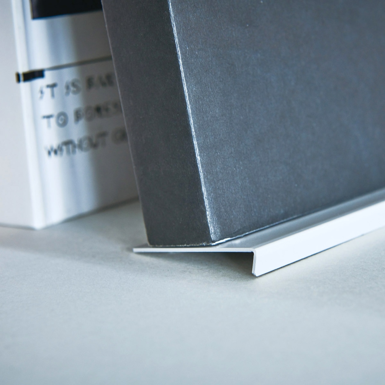 SOGU　9° BOOK STOPPER