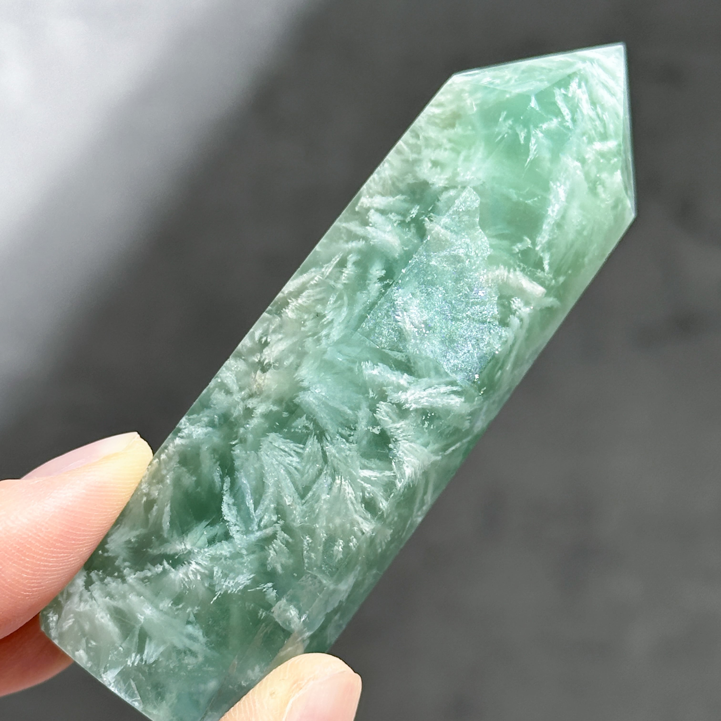 エンジェルフェザーフローライトタワー型 87◇ Angel Feather Fluorite