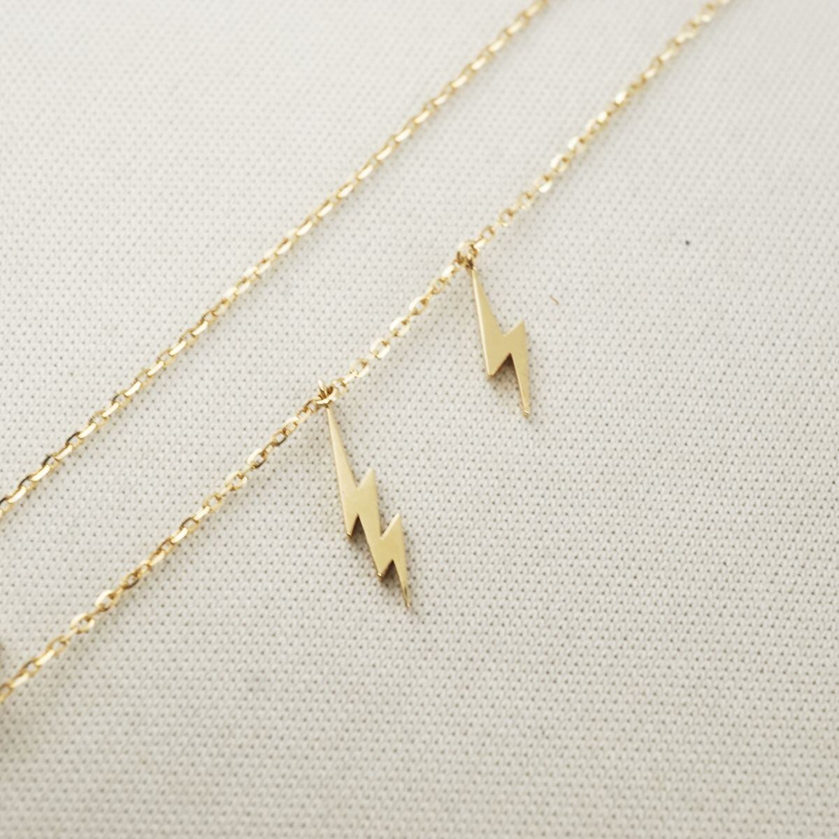 STAR JEWELRY ポケモンコラボ K10 ネックレス USED美品 STAR JEWELRY ポケモンコラボ K10 ネックレス USED美品