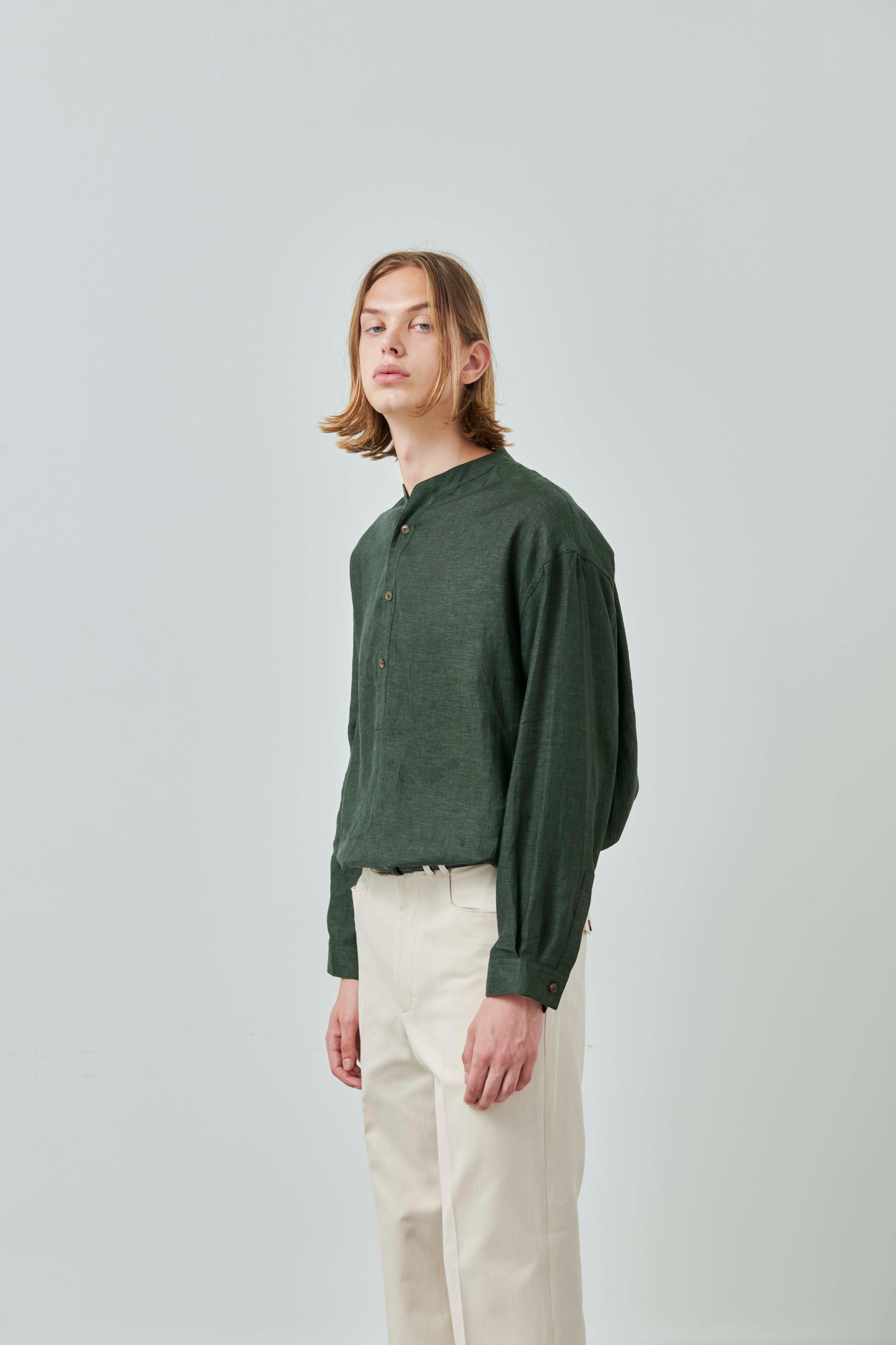 tilt The authentics リネンプルオーバーシャツ ダークグリーン tilt The authentics リネンプルオーバーシャツ ダークグリーン