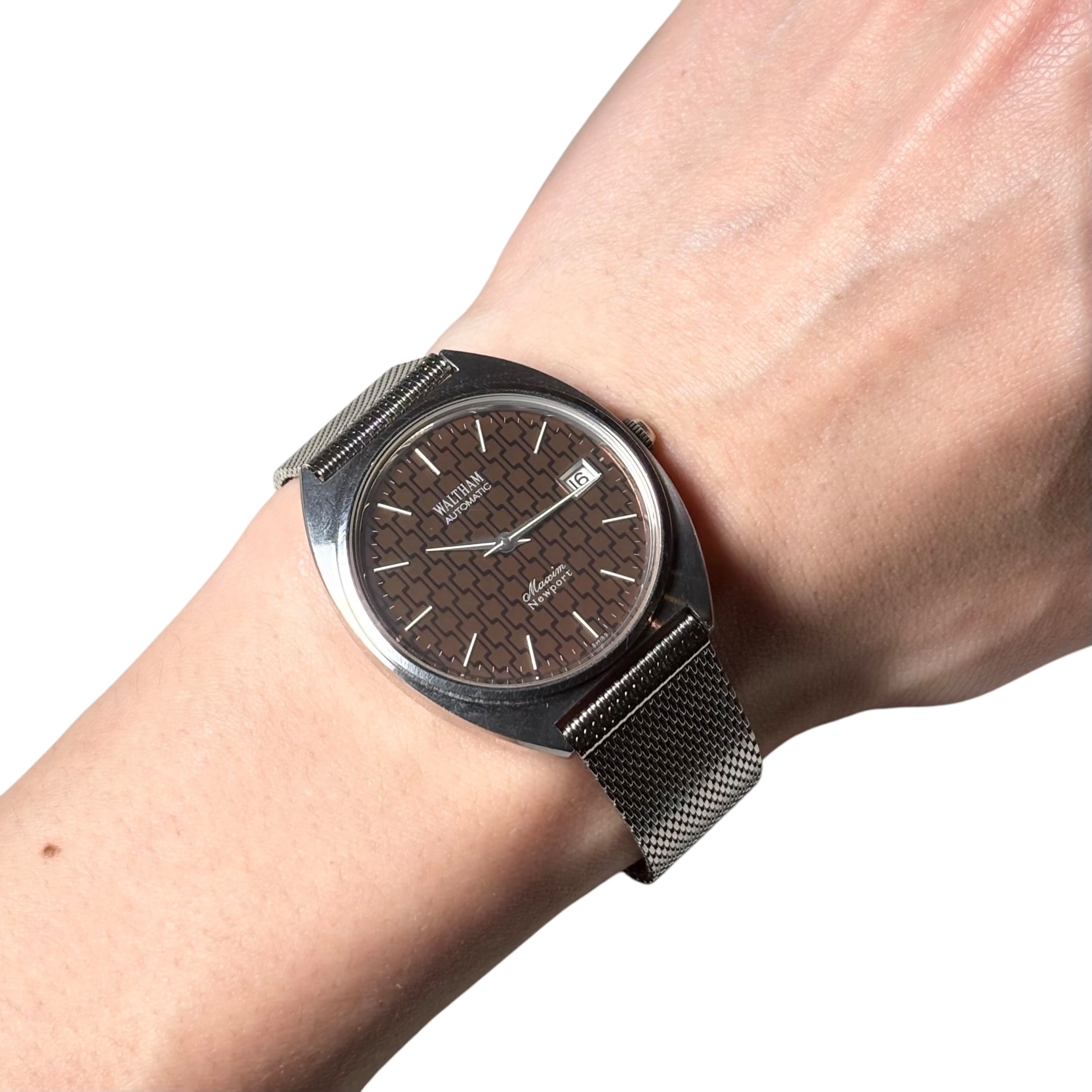 Waltham Maxim Newport 自動巻き腕時計 vintage WALTHAM automatic watch “Maxim Newport” | NOIR ONLINE